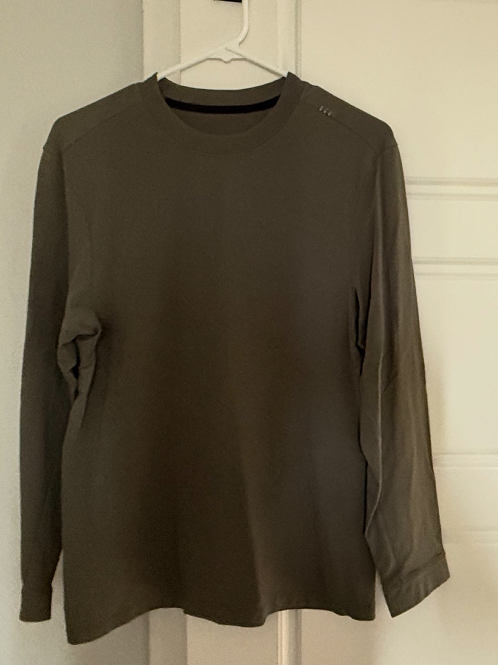 Men's Olive Green Long-Sleeve Tech Lululemon Tee